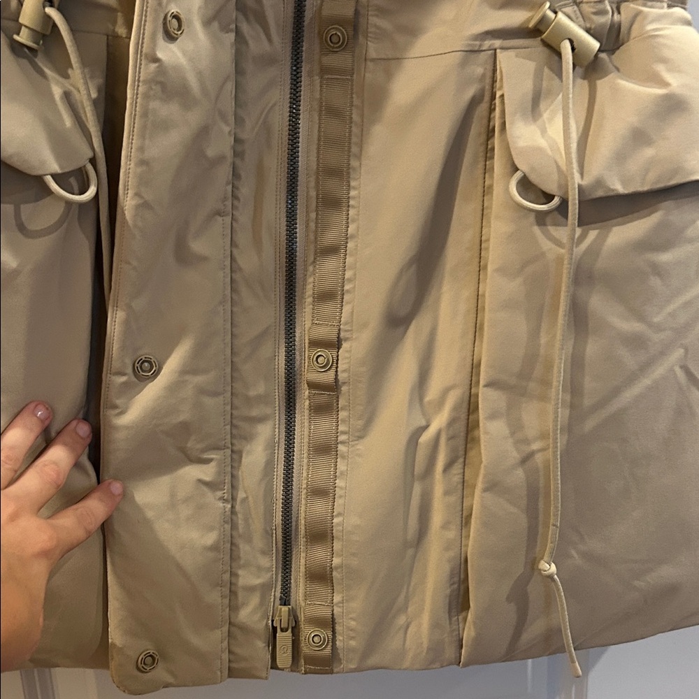 Lululemon Athletica Beige Puffer Vest - Picture 4 of 8